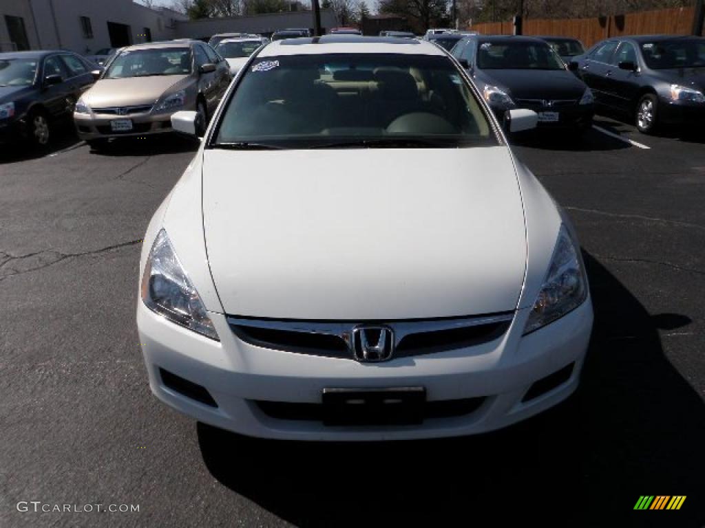 2007 Accord EX Sedan - Taffeta White / Ivory photo #7