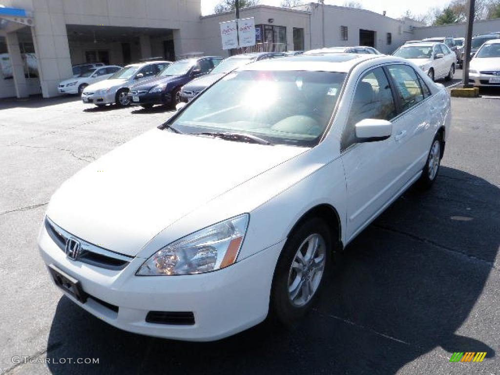 2007 Accord EX Sedan - Taffeta White / Ivory photo #8