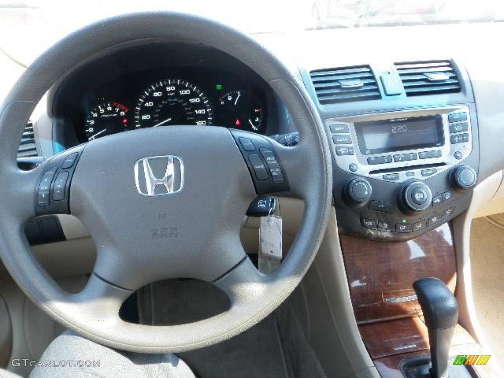 2007 Accord EX Sedan - Taffeta White / Ivory photo #18