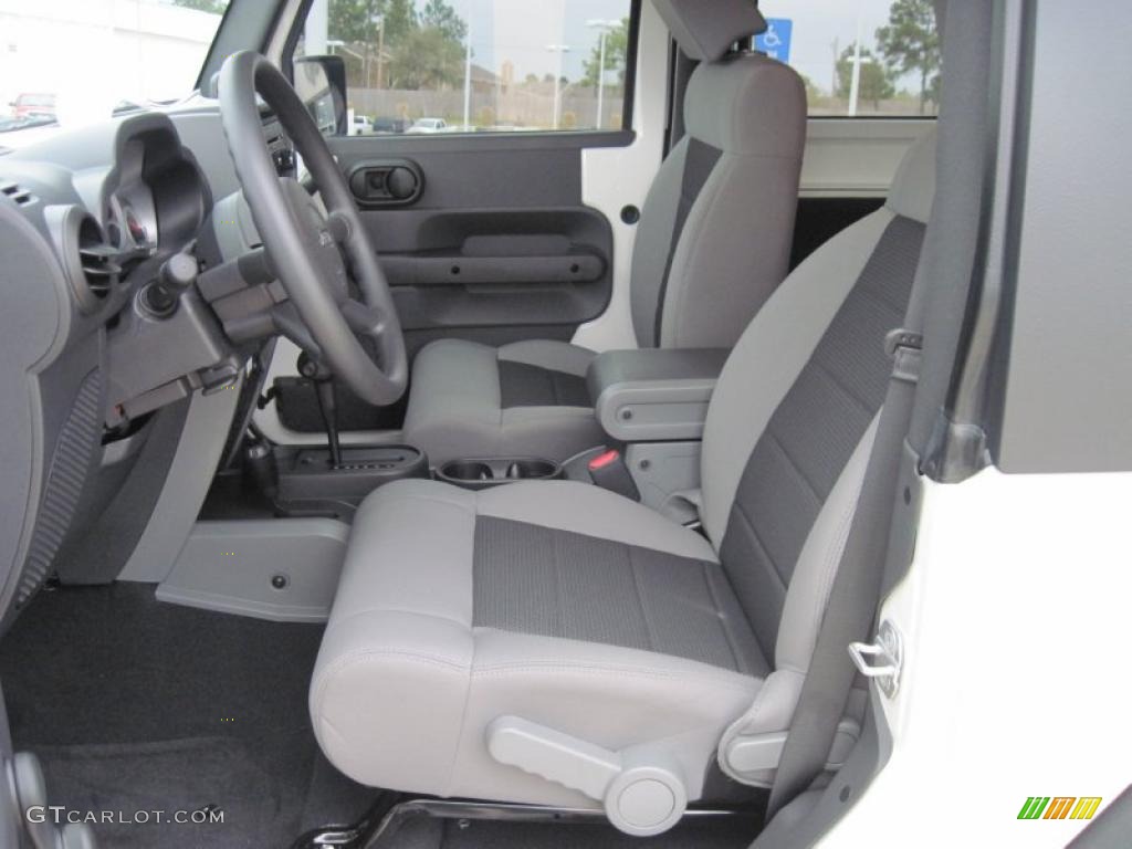 2010 Wrangler Sport 4x4 - Stone White / Dark Slate Gray/Medium Slate Gray photo #7