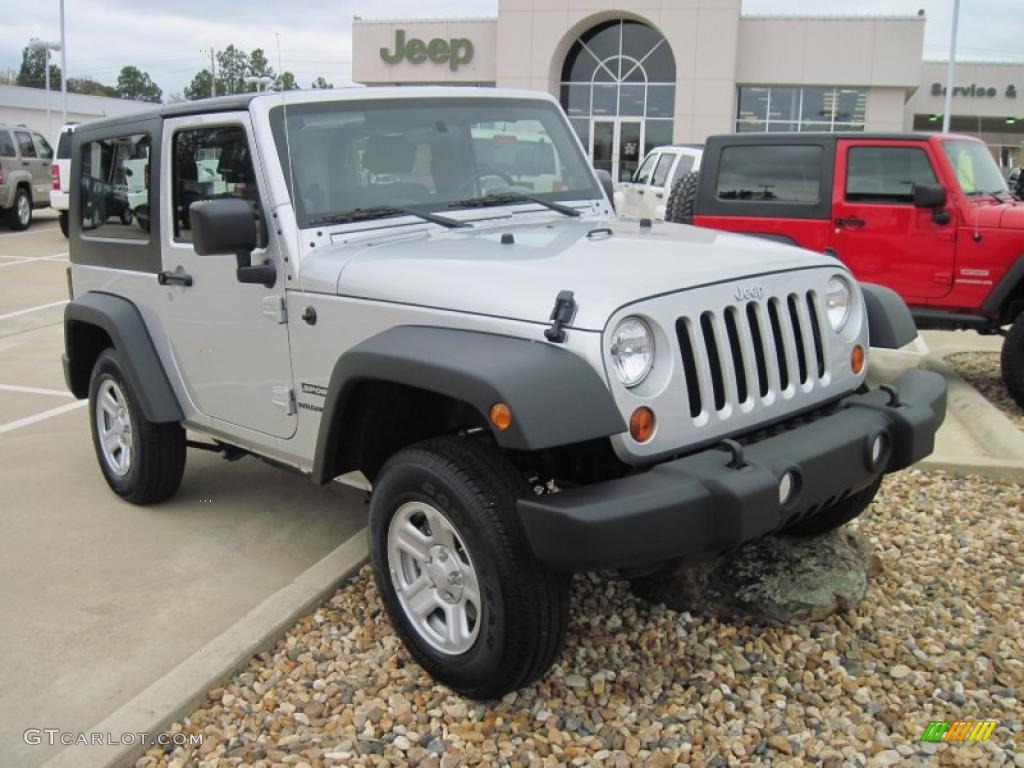 2010 Wrangler Sport 4x4 - Bright Silver Metallic / Dark Slate Gray/Medium Slate Gray photo #2