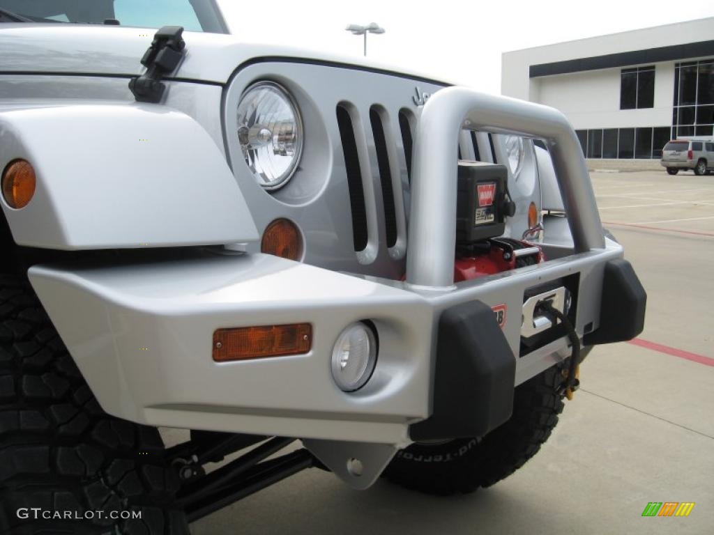 2010 Wrangler Sahara 4x4 - Bright Silver Metallic / Dark Slate Gray/Medium Slate Gray photo #10