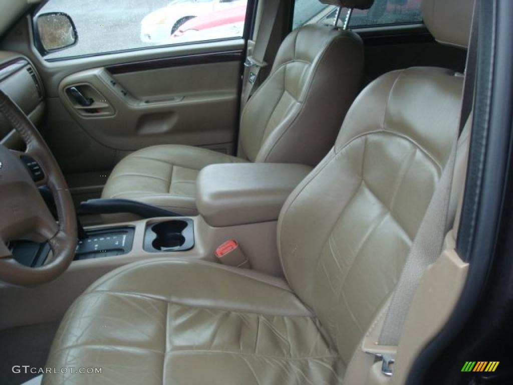 2004 Grand Cherokee Limited 4x4 - Deep Lava Red Metallic / Sandstone photo #8