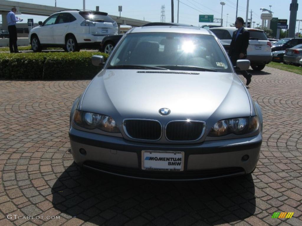 2004 3 Series 325i Sedan - Silver Grey Metallic / Grey photo #2