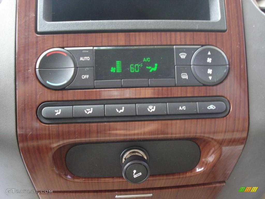 2005 F150 Lariat SuperCrew - Medium Wedgewood Blue Metallic / Tan photo #16