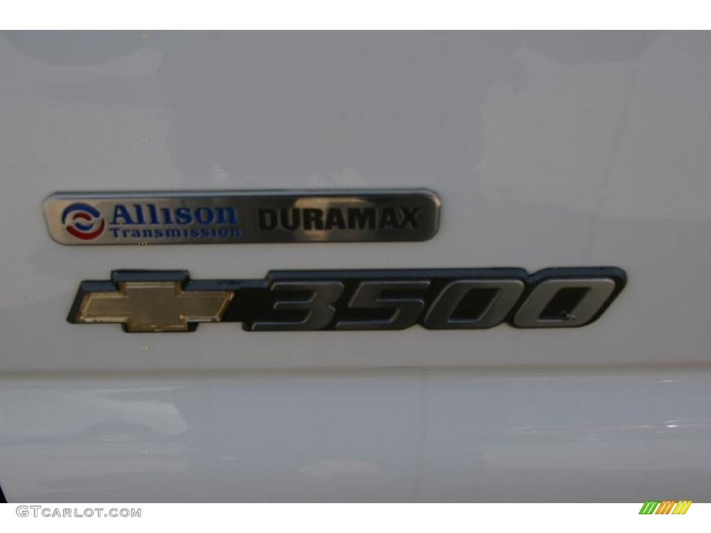 2006 Silverado 3500 Regular Cab 4x4 Chassis - Summit White / Medium Gray photo #3