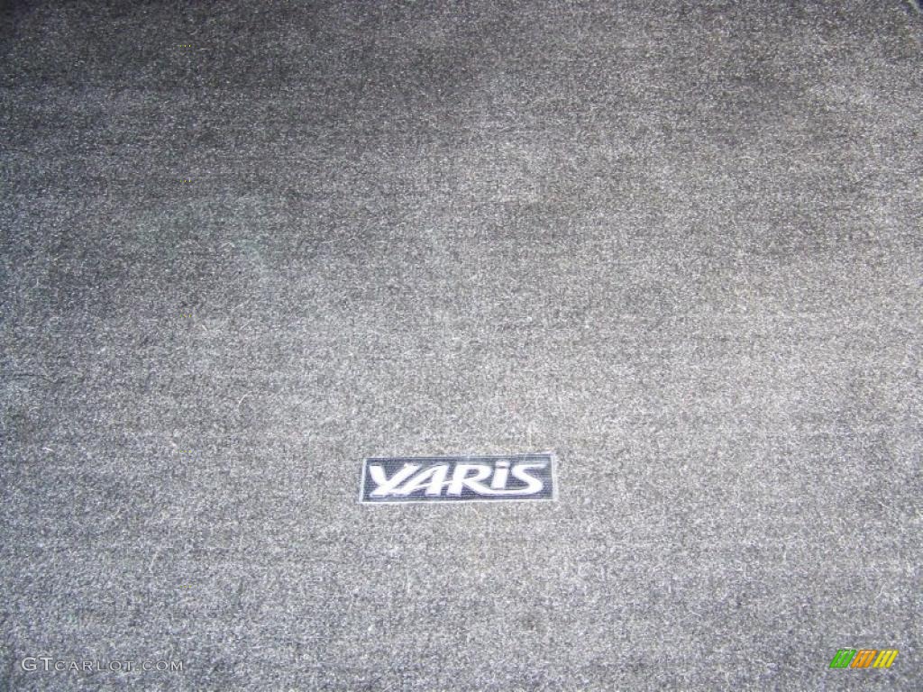 2007 Yaris Sedan - Flint Mica / Dark Charcoal photo #17