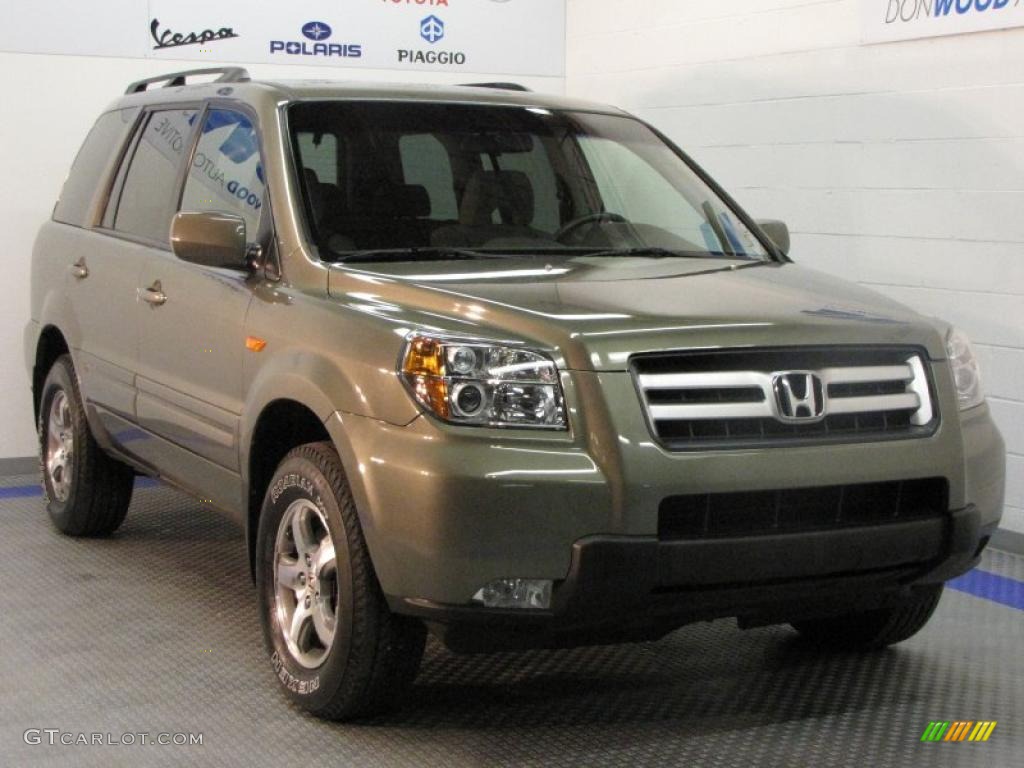 Aberdeen Green Metallic Honda Pilot