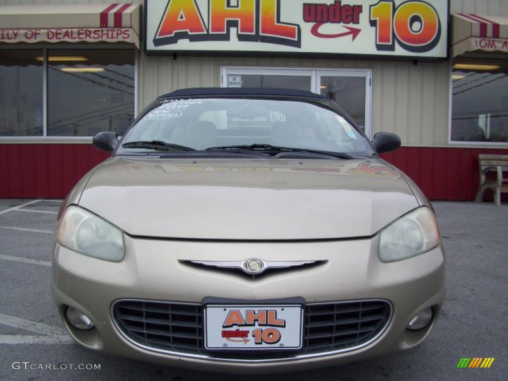 2002 Sebring Limited Convertible - Light Almond Pearl Metallic / Black/Beige photo #1