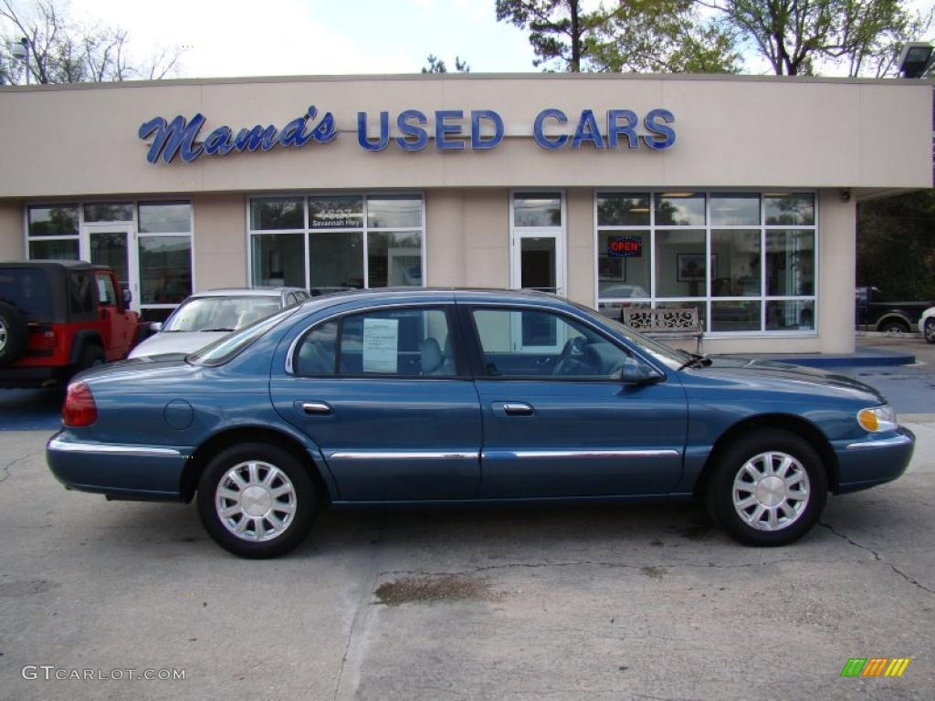 Pearl Blue Metallic Lincoln Continental