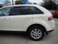 2007 Creme Brulee Metallic Lincoln MKX   photo #37