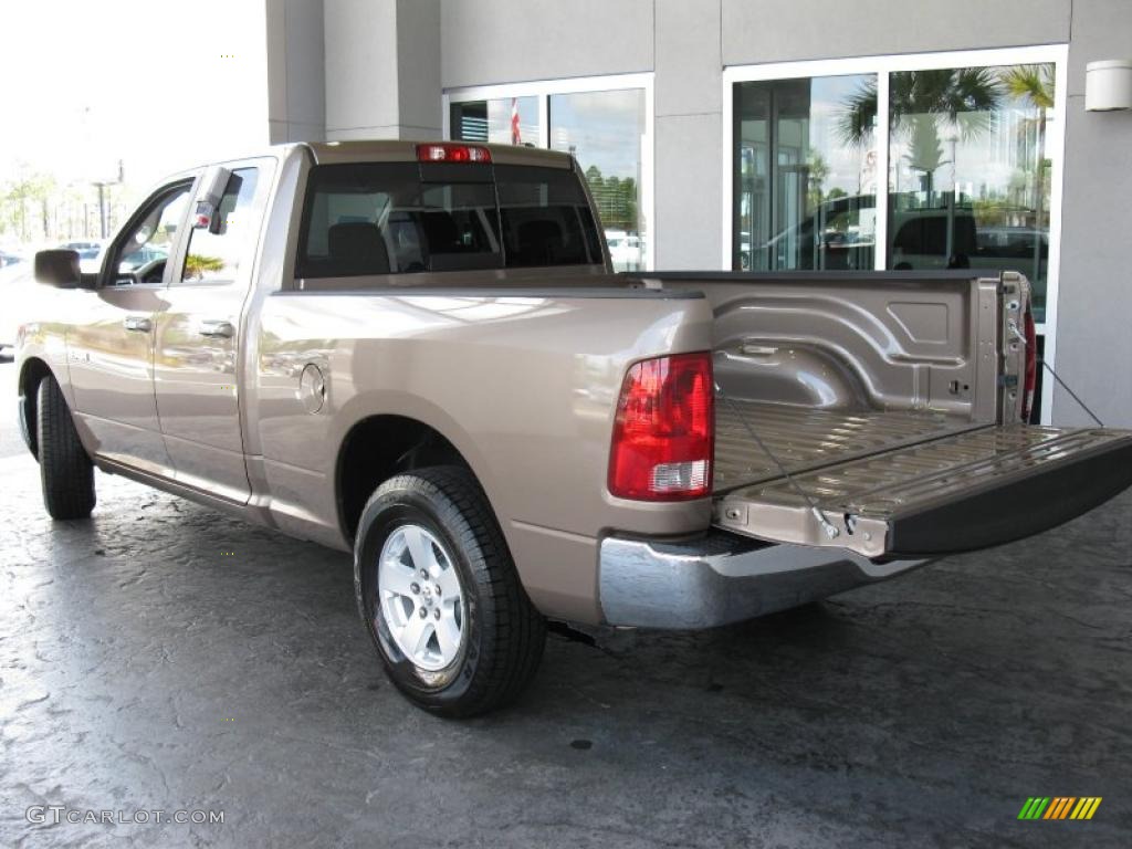 2010 Ram 1500 SLT Quad Cab - Austin Tan Pearl / Dark Slate/Medium Graystone photo #8