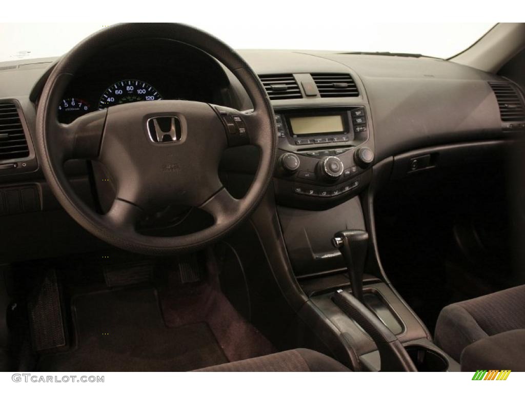 2003 Accord LX Sedan - Satin Silver Metallic / Black photo #11