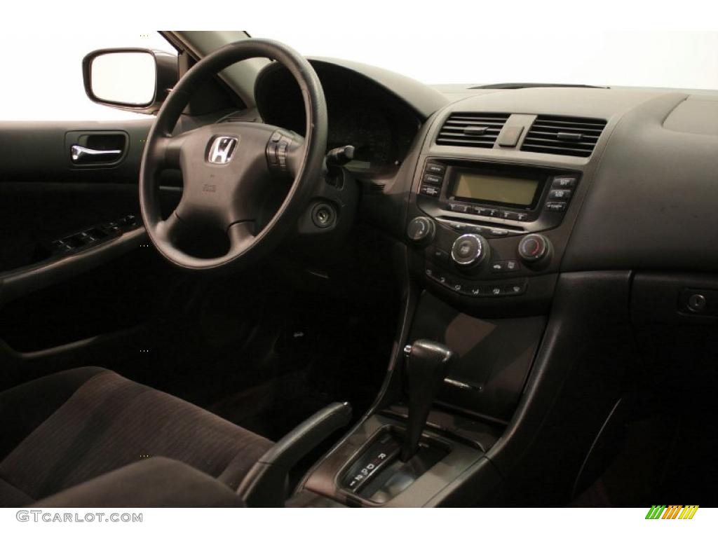 2003 Accord LX Sedan - Satin Silver Metallic / Black photo #16