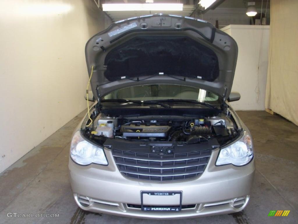 2007 Sebring Touring Sedan - Linen Gold Metallic Pearl / Dark Slate Gray/Light Slate Gray photo #11