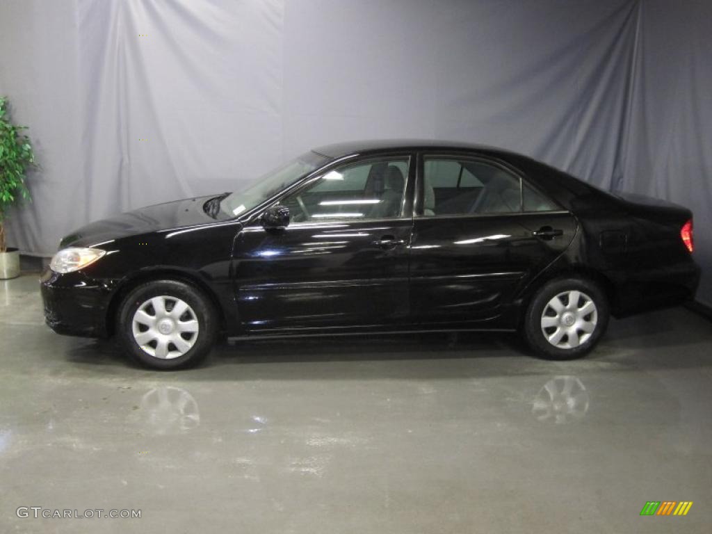 2003 Camry LE - Black / Stone photo #2