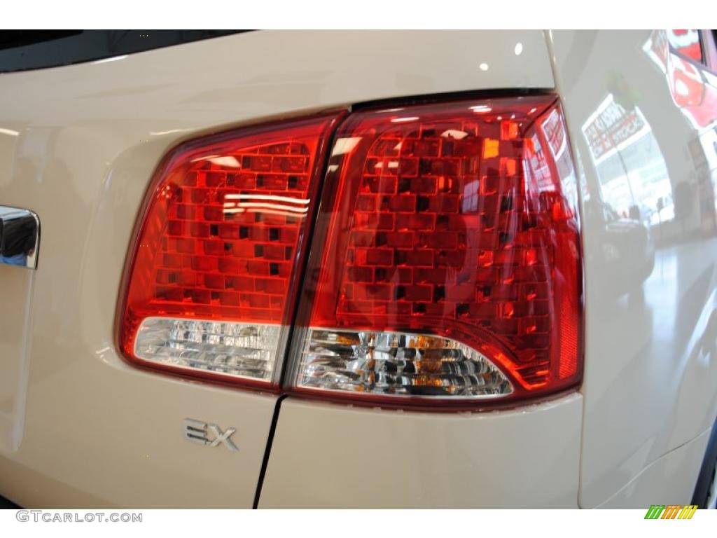 2011 Sorento EX - White Sand Beige / Beige photo #57