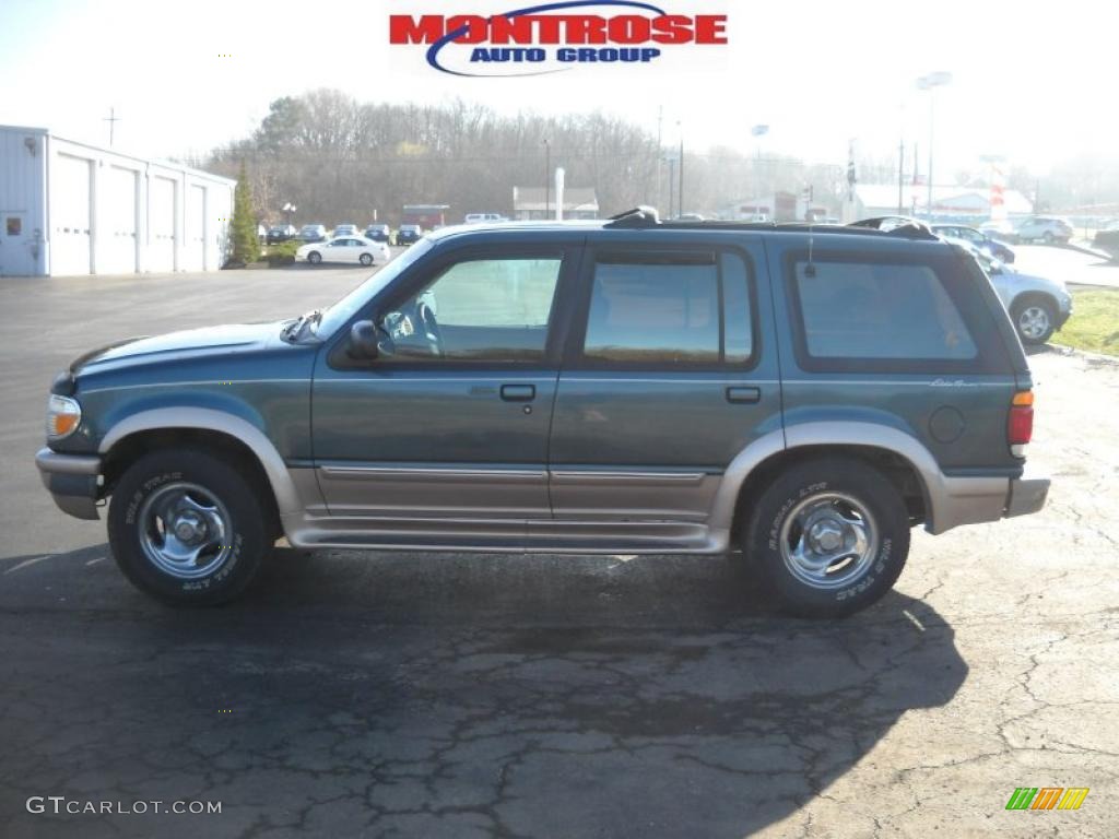 1996 Explorer XLT 4x4 - Medium Willow Green Metallic / Beige photo #7
