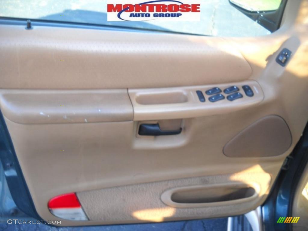 1996 Explorer XLT 4x4 - Medium Willow Green Metallic / Beige photo #8