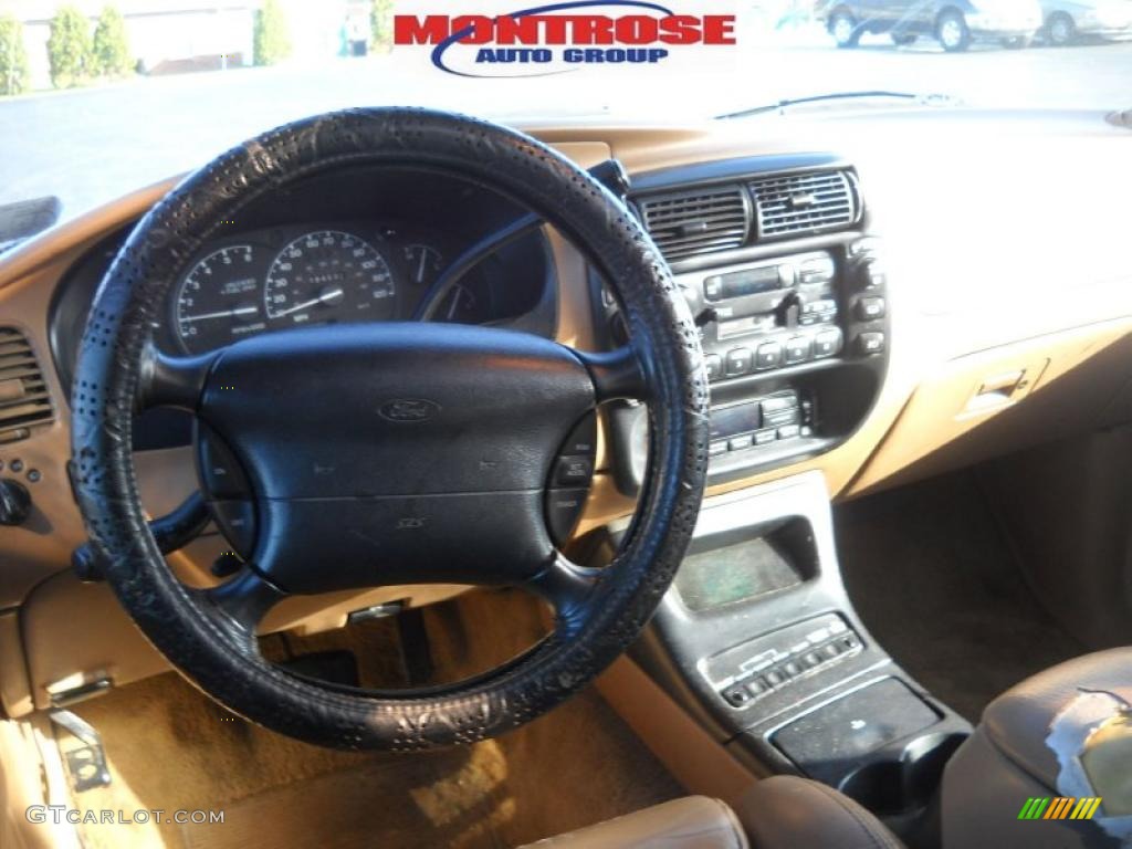 1996 Explorer XLT 4x4 - Medium Willow Green Metallic / Beige photo #13