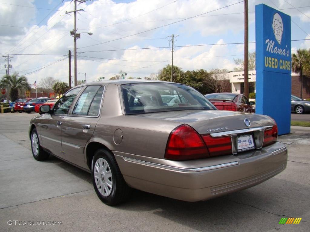 2004 Grand Marquis GS - Arizona Beige Metallic / Medium Parchment photo #6