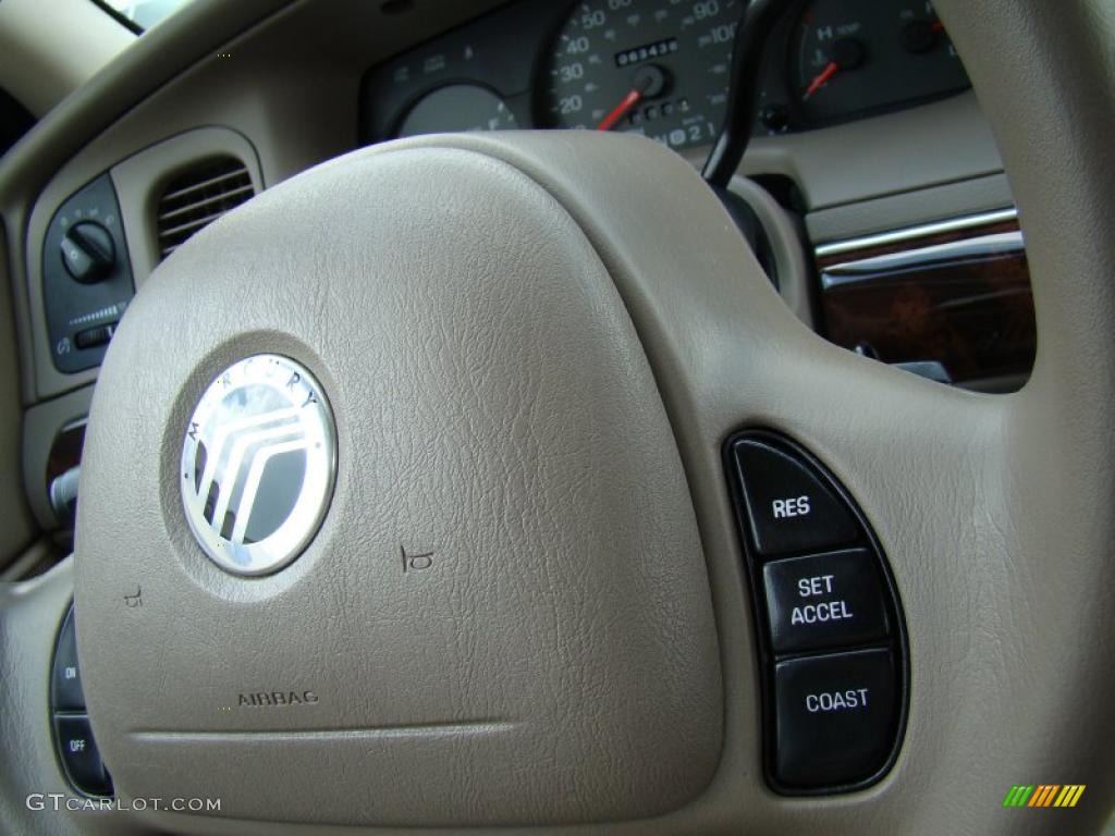 2004 Grand Marquis GS - Arizona Beige Metallic / Medium Parchment photo #25
