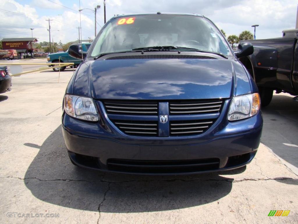 2006 Grand Caravan SE - Butane Blue Pearl / Medium Slate Gray photo #3