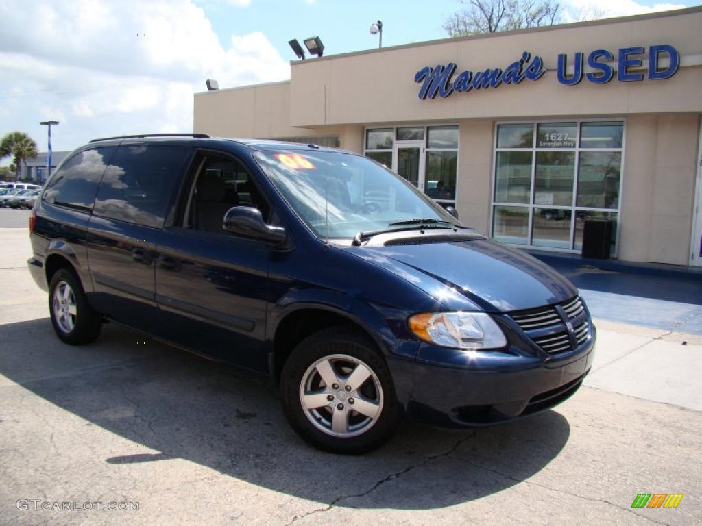 2006 Grand Caravan SE - Butane Blue Pearl / Medium Slate Gray photo #33