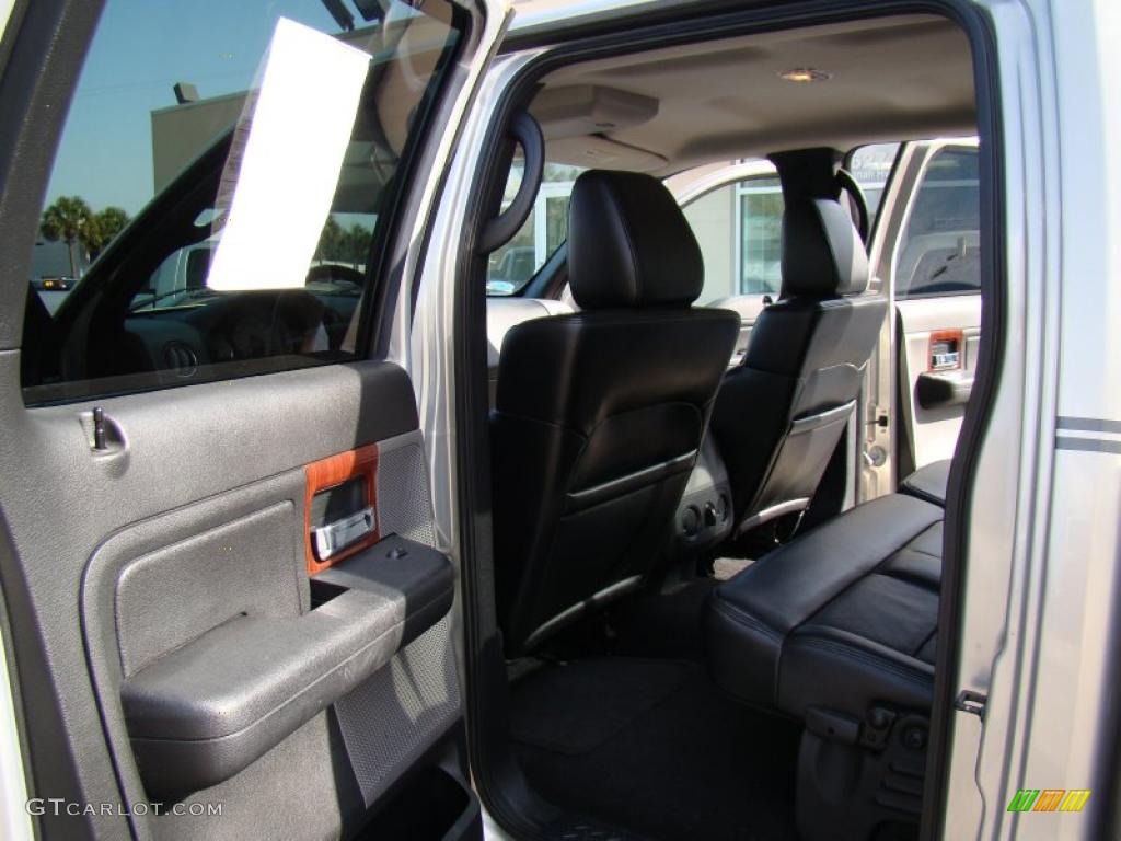 2006 F150 Lariat SuperCrew 4x4 - Smokestone Metallic / Black photo #11