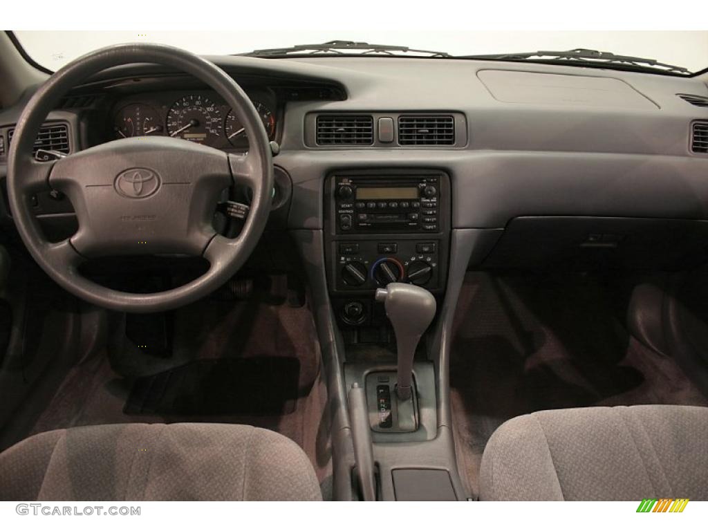 2000 Camry LE - Black / Gray photo #21