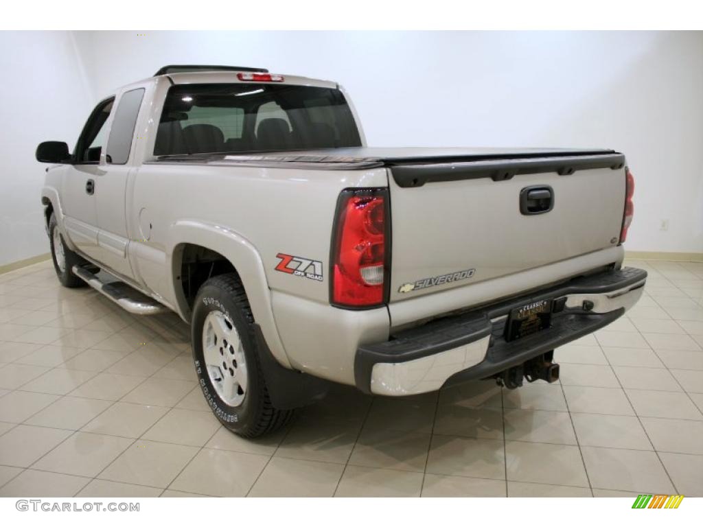 2006 Silverado 1500 Z71 Extended Cab 4x4 - Silver Birch Metallic / Dark Charcoal photo #5