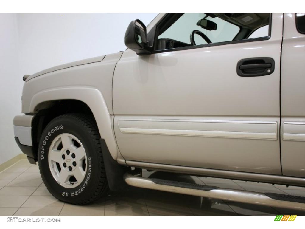 2006 Silverado 1500 Z71 Extended Cab 4x4 - Silver Birch Metallic / Dark Charcoal photo #21