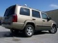 2006 Light Khaki Metallic Jeep Commander 4x4  photo #4