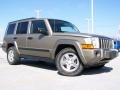 2006 Light Khaki Metallic Jeep Commander 4x4  photo #7