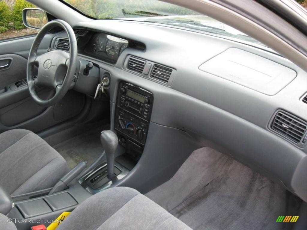 2001 Camry LE - Antique Sage Pearl / Gray photo #24