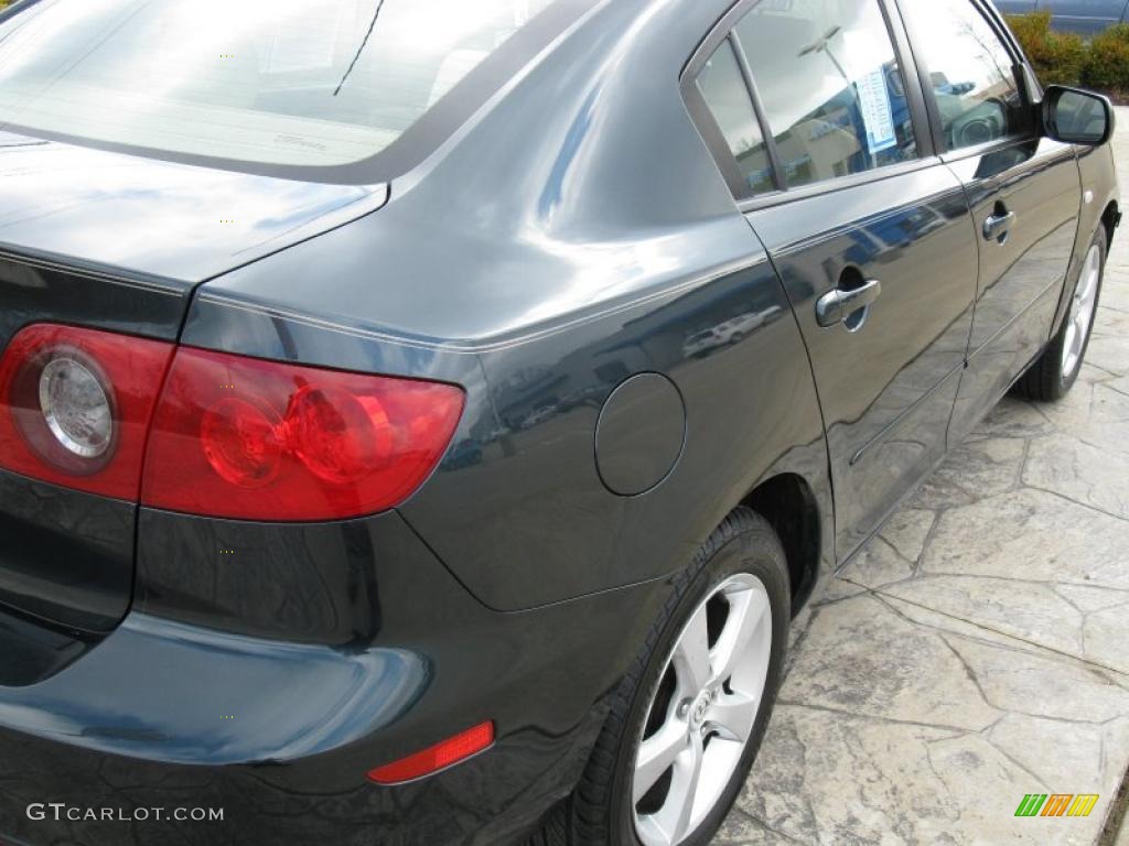 2005 MAZDA3 i Sedan - Nordic Green Mica / Beige photo #8