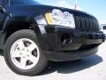Black - Grand Cherokee Laredo 4x4 Photo No. 2