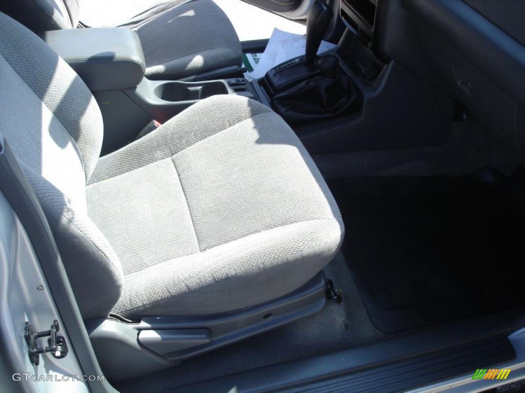 1999 Rodeo LS 4WD - Bright Silver Metallic / Gray photo #12