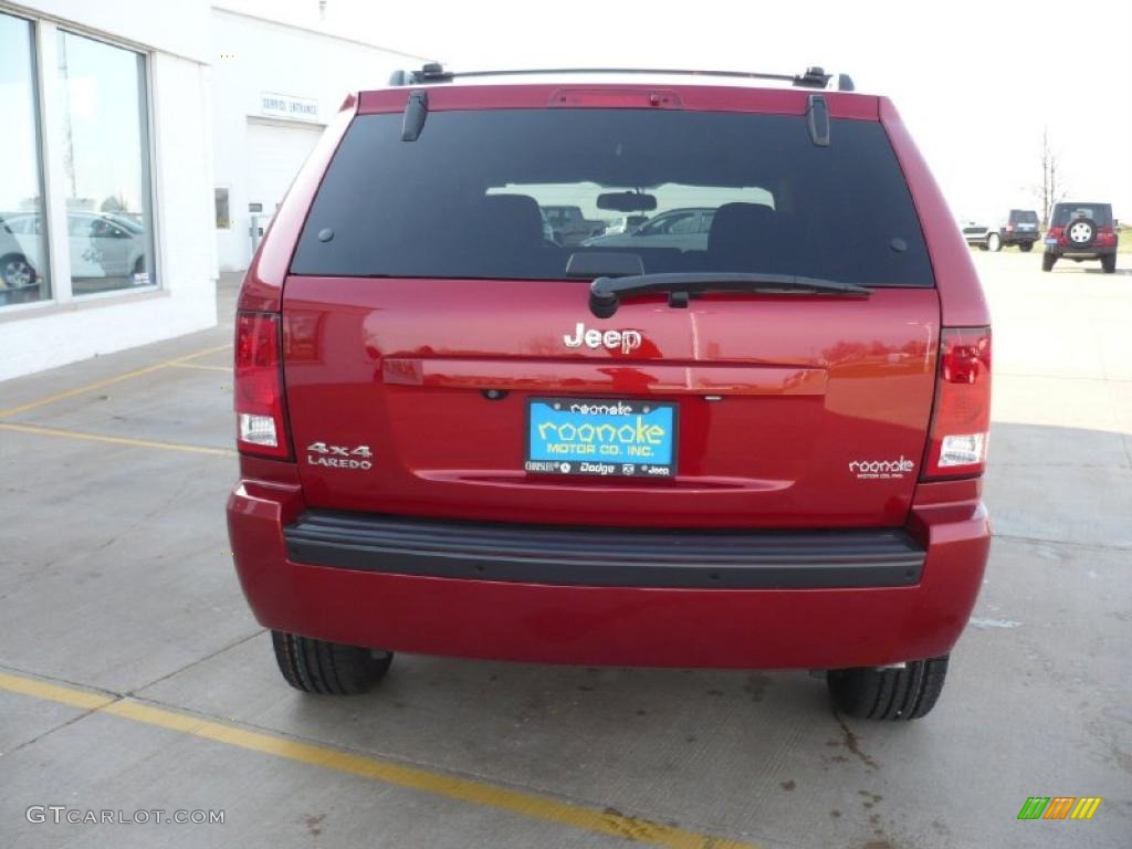 2010 Grand Cherokee Laredo 4x4 - Inferno Red Crystal Pearl / Dark Slate Gray photo #3