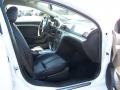 2009 Polar White Saturn Aura XR  photo #7