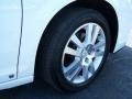 2009 Polar White Saturn Aura XR  photo #8