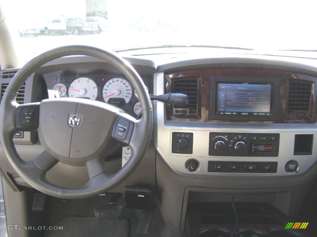 2008 Ram 3500 Laramie Mega Cab 4x4 Dually - Bright White / Khaki photo #11