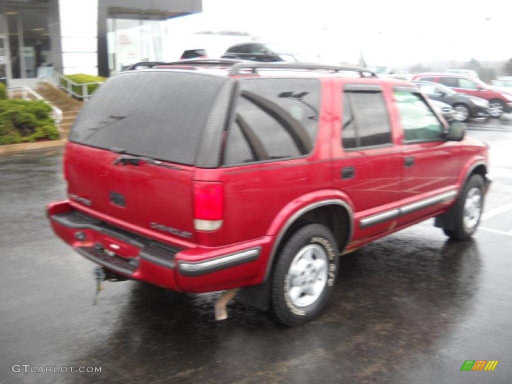 1998 Blazer LS 4x4 - Apple Red / Graphite photo #2