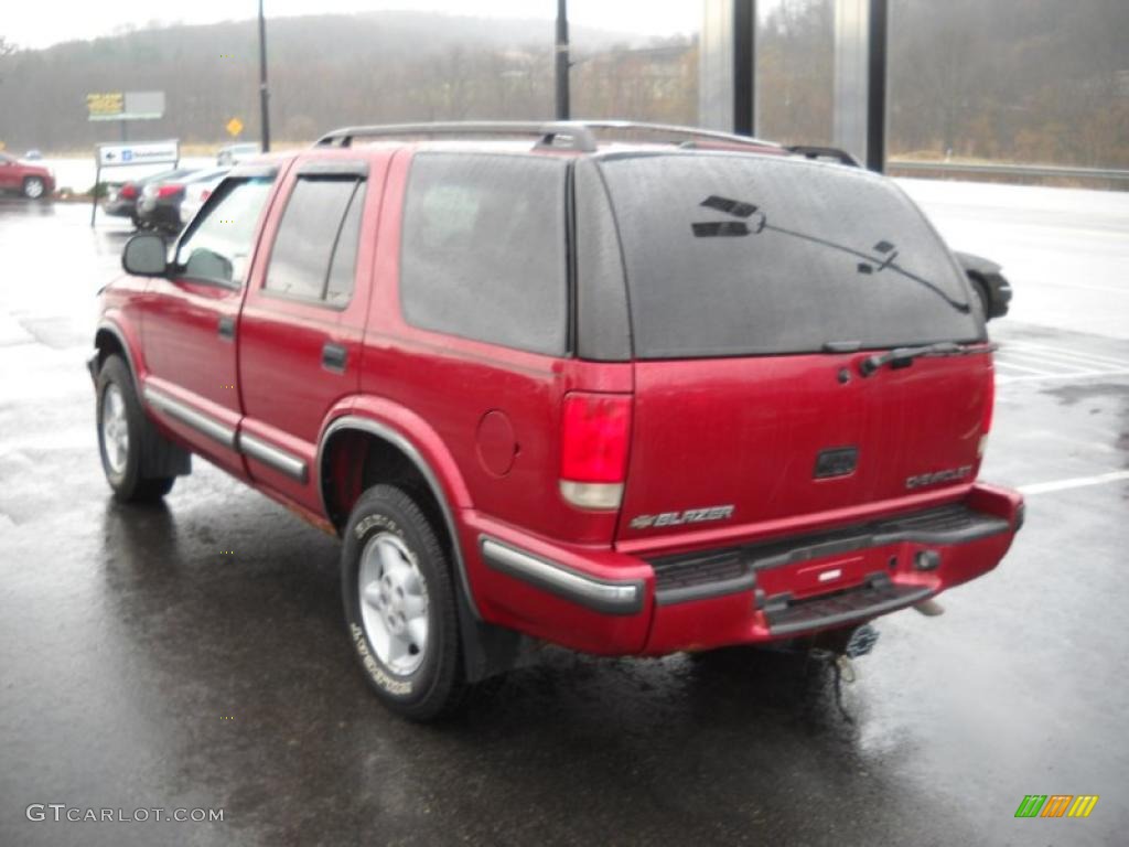 1998 Blazer LS 4x4 - Apple Red / Graphite photo #4