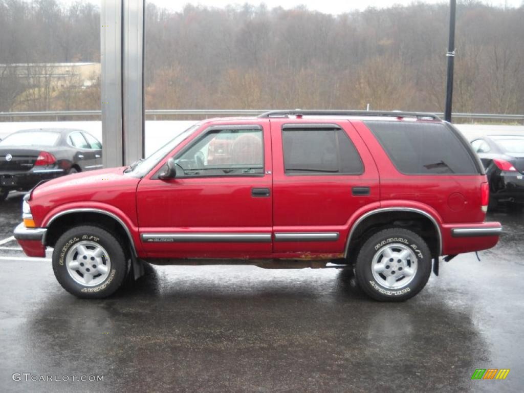 1998 Blazer LS 4x4 - Apple Red / Graphite photo #5