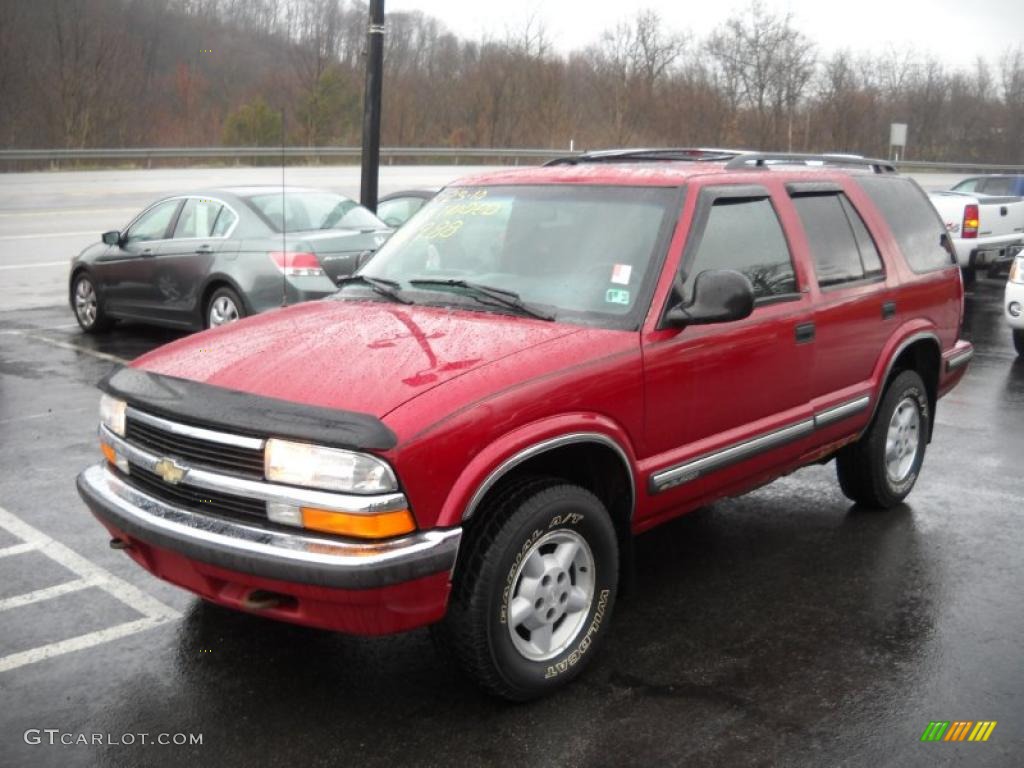 1998 Blazer LS 4x4 - Apple Red / Graphite photo #14
