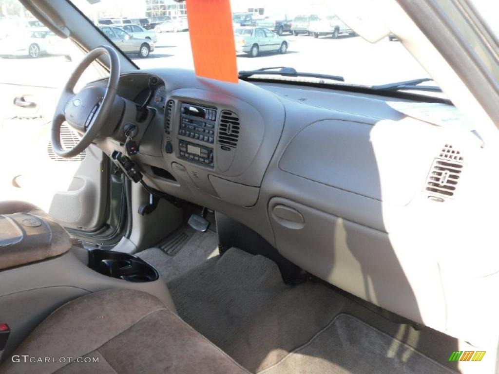 2002 F150 King Ranch SuperCrew 4x4 - Estate Green Metallic / Castano Brown Leather photo #18