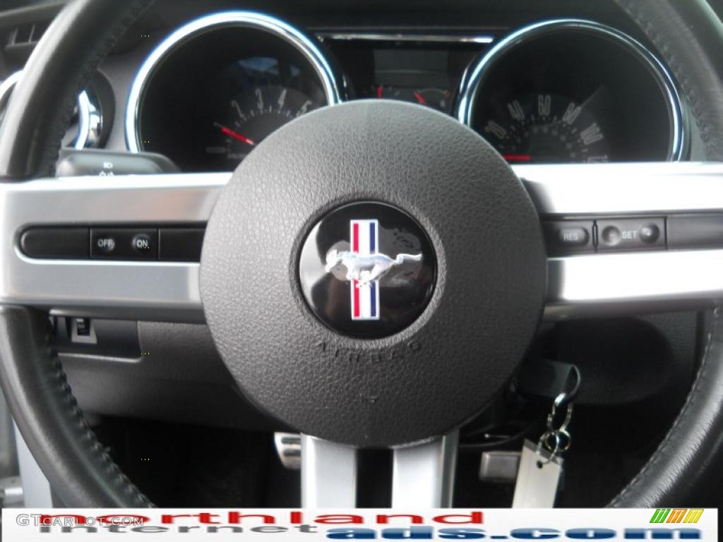 2007 Mustang V6 Deluxe Coupe - Satin Silver Metallic / Dark Charcoal photo #19