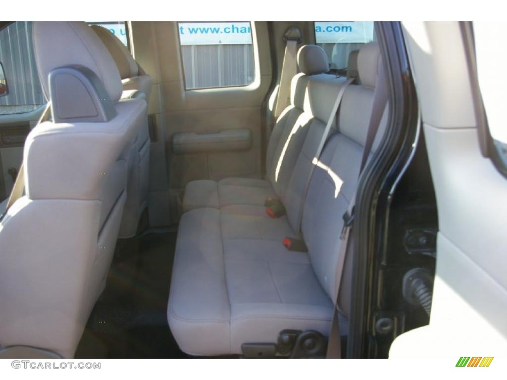 2006 F150 STX SuperCab 4x4 - Black / Medium/Dark Flint photo #4