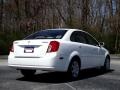 2005 Absolute White Suzuki Forenza S Sedan  photo #4